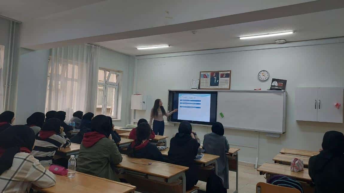 12.SINIFLARIMIZA YKS SEMİNERİ VERİLDİ